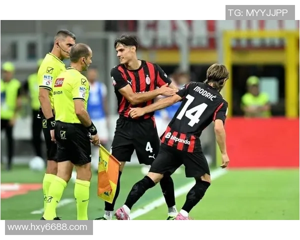 世界杯精彩对决AC米兰与里昂战成平局神扑瞬间引发全场狂欢